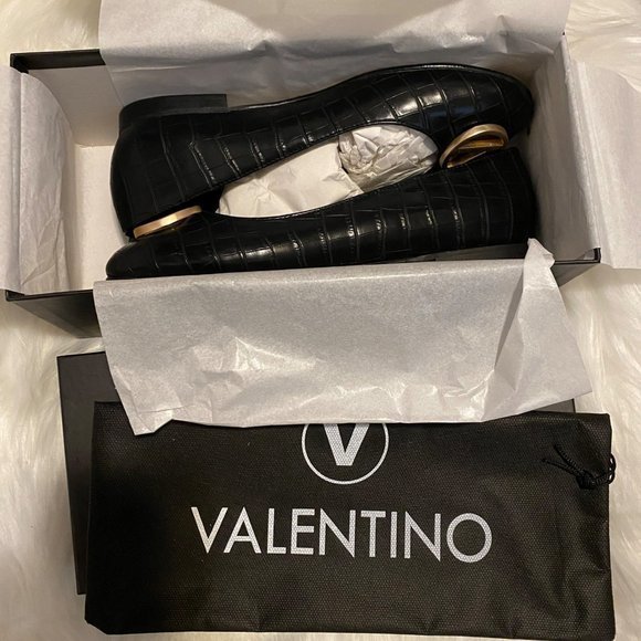 Valentino Flat Black Shoes - Picture 3 of 5
